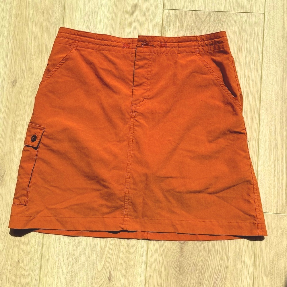 Patagonia burnt orange cargo skort